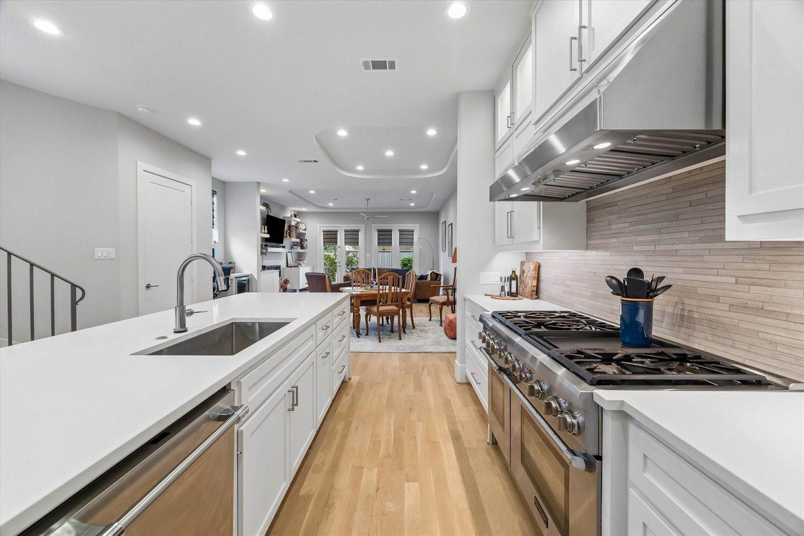 209 Malone Street, Houston, TX 77007