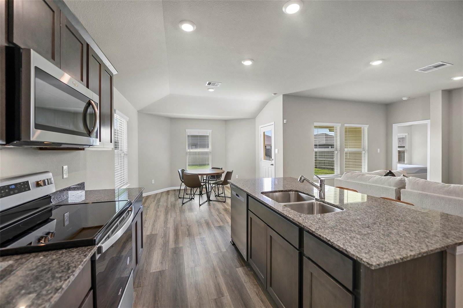 5333 Samuel Run, Bryan, TX 77807