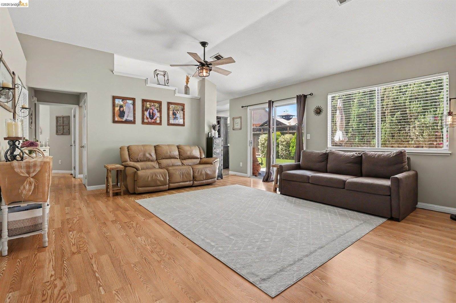 1749 Domaine Way, Oakley, CA 94561