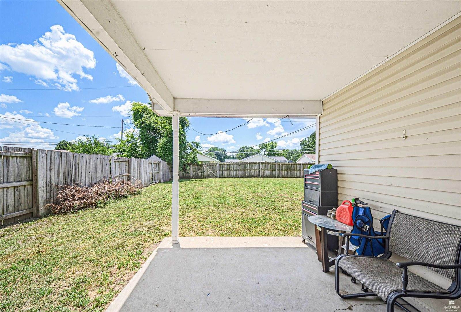 219 East 17th Street, Junction City, KS 66441
