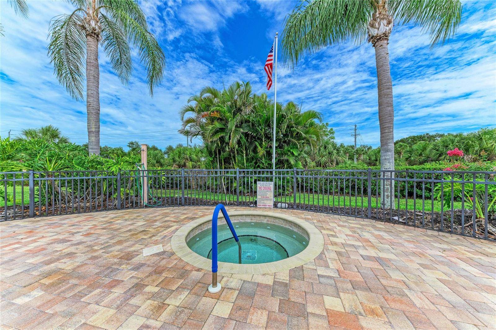 3883 Alamanda Drive, Sarasota, FL 34238