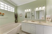 3883 Alamanda Drive, Sarasota, FL 34238