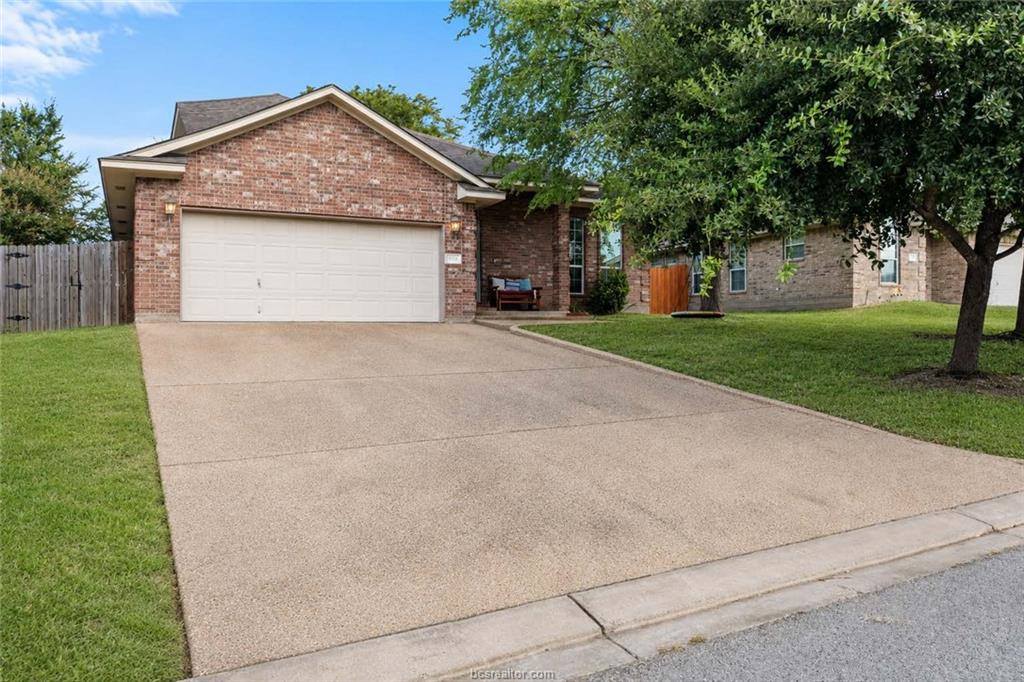 1103 Harrisonburg Lane, College Station, TX 77845