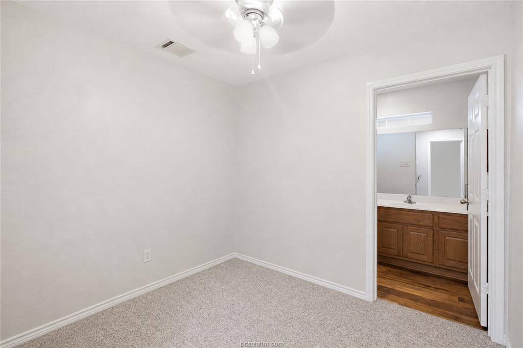 1103 Harrisonburg Lane, College Station, TX 77845