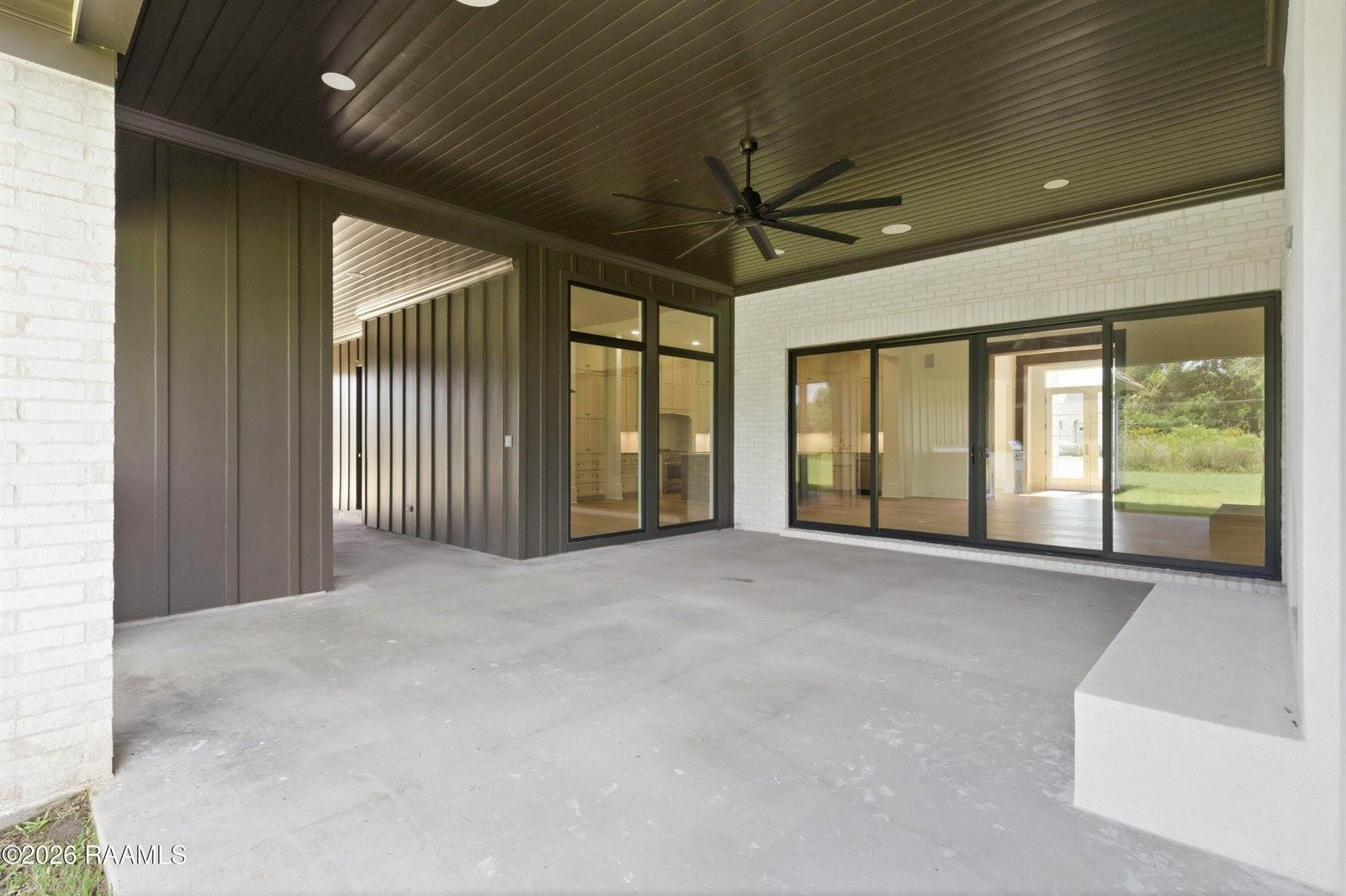 106 Trailing Oaks Drive, Youngsville, LA 70592