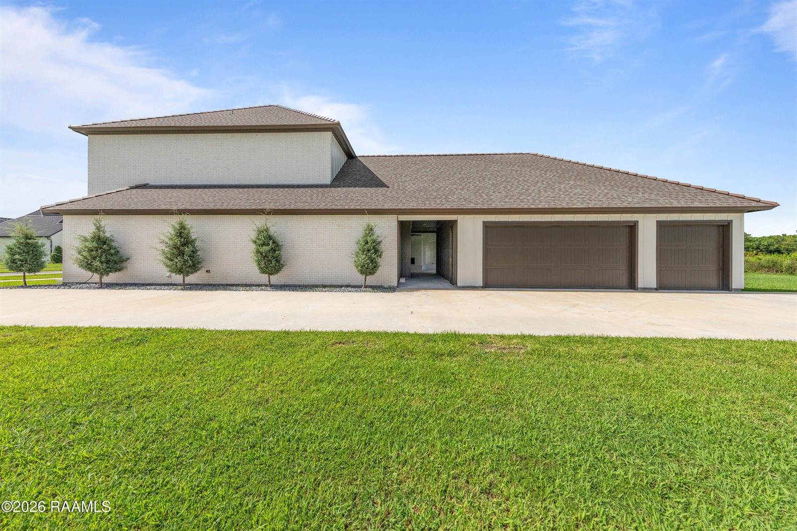 106 Trailing Oaks Drive, Youngsville, LA 70592