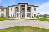 106 Trailing Oaks Drive, Youngsville, LA 70592
