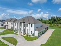 106 Trailing Oaks Drive, Youngsville, LA 70592