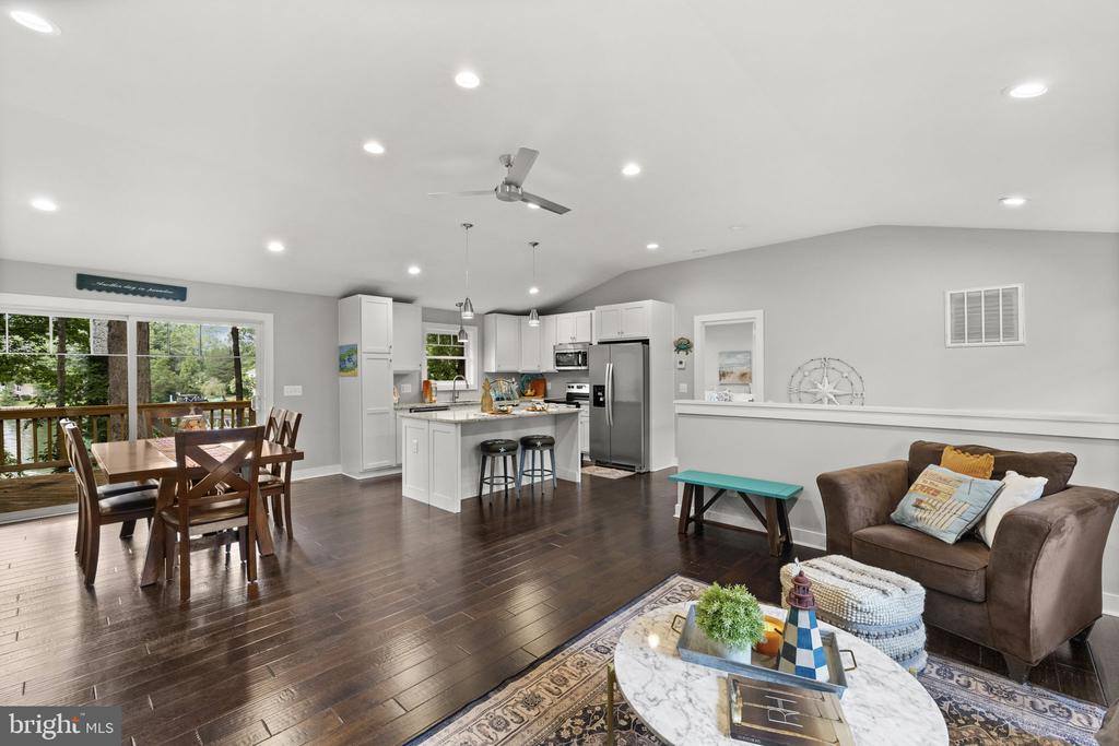 116 Federal Road, Locust Grove, VA 22508