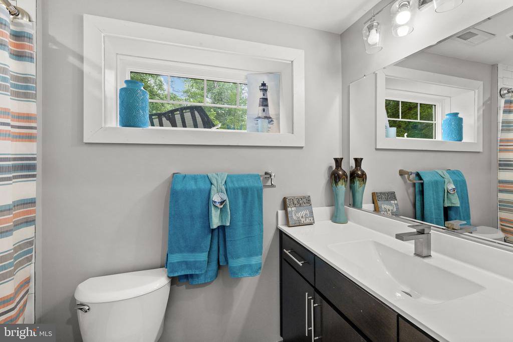 116 Federal Road, Locust Grove, VA 22508