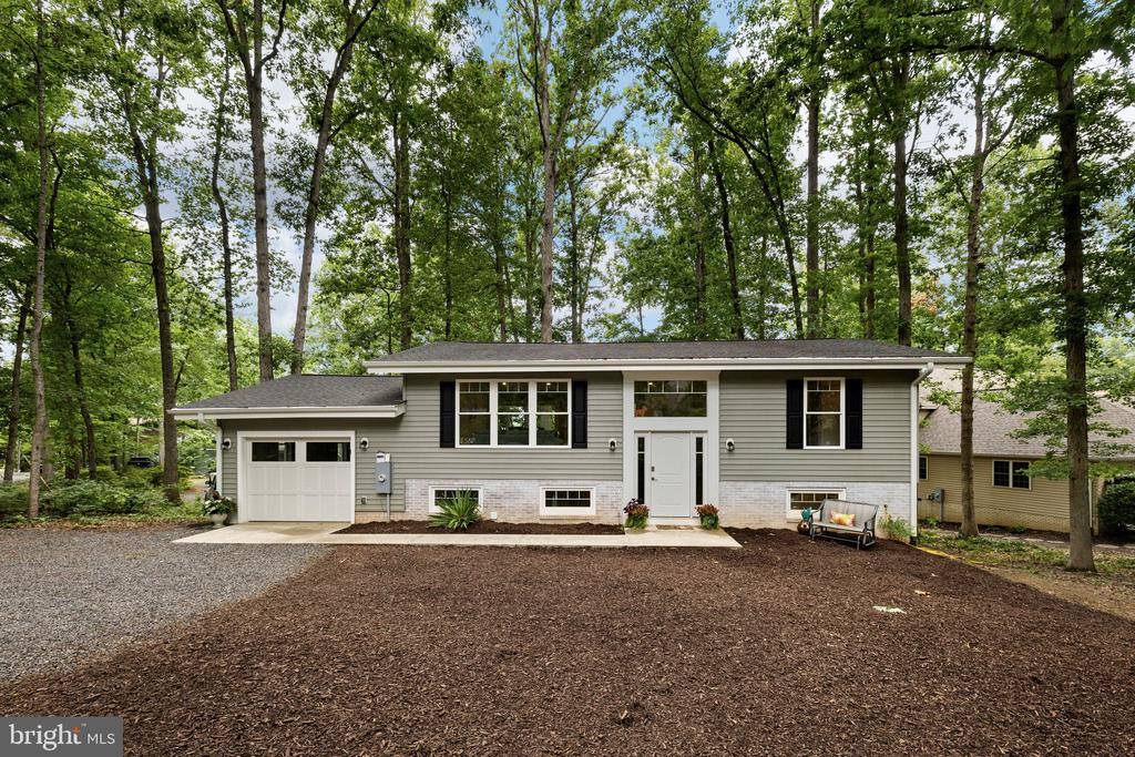 116 Federal Road, Locust Grove, VA 22508