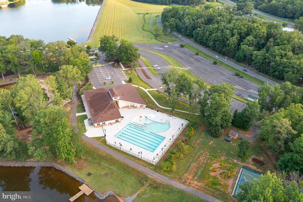 116 Federal Road, Locust Grove, VA 22508