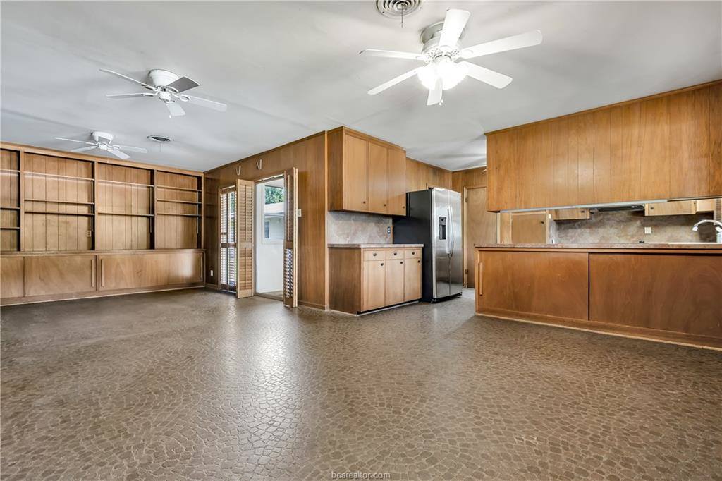 407 Timber Street, College Station, TX 77840