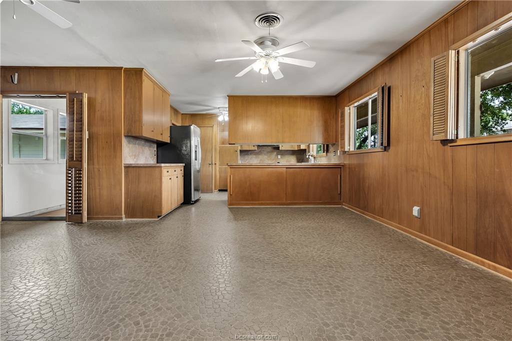 407 Timber Street, College Station, TX 77840