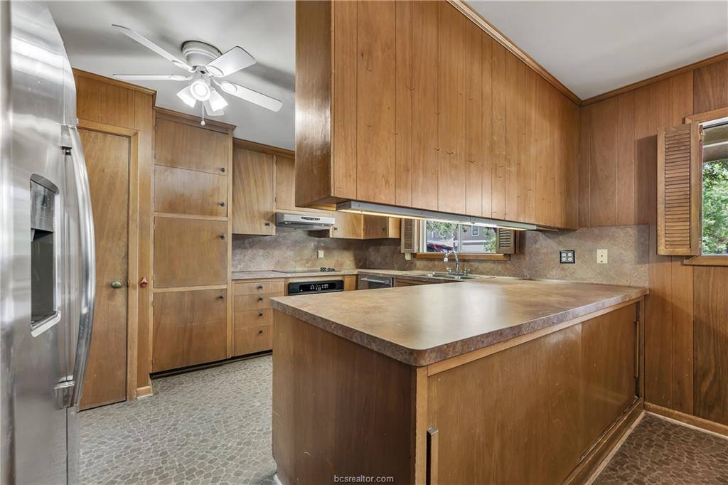 407 Timber Street, College Station, TX 77840