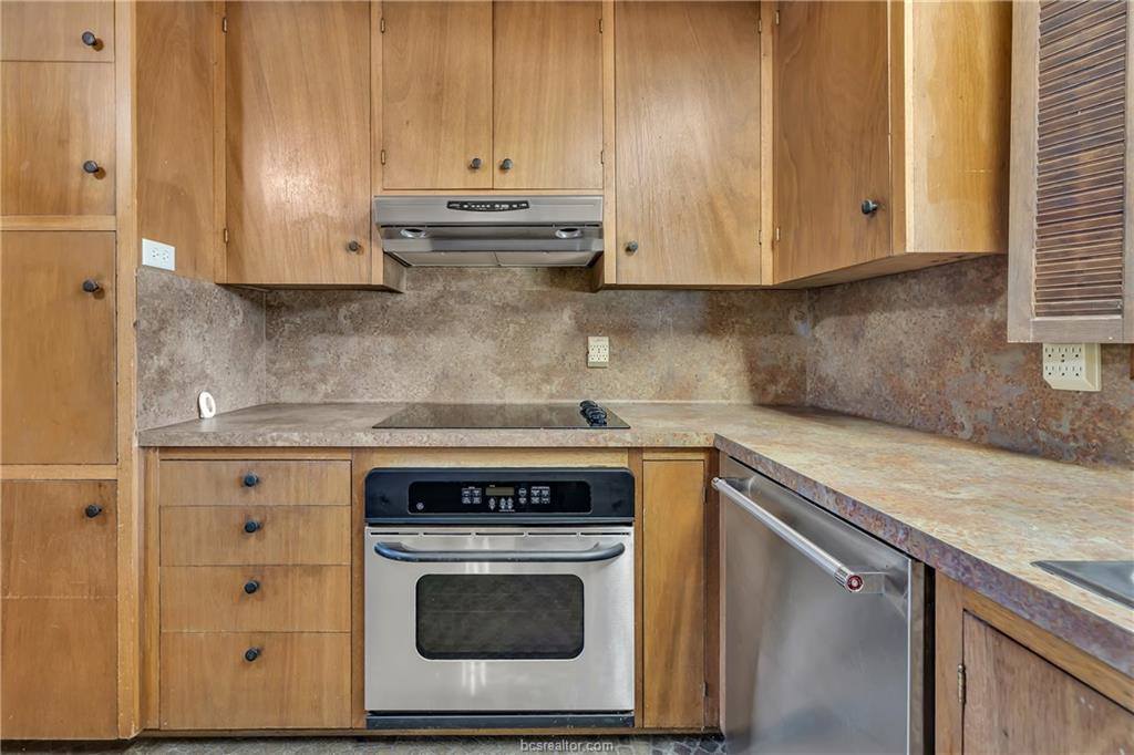 407 Timber Street, College Station, TX 77840