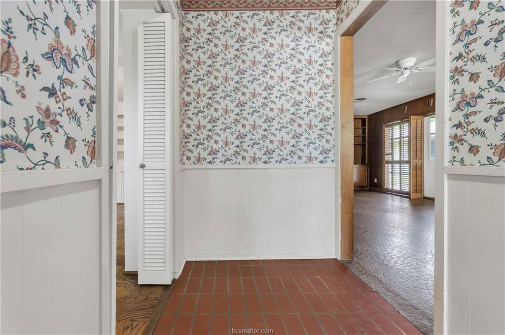 407 Timber Street, College Station, TX 77840