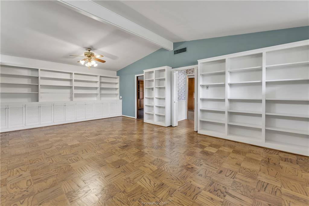 407 Timber Street, College Station, TX 77840