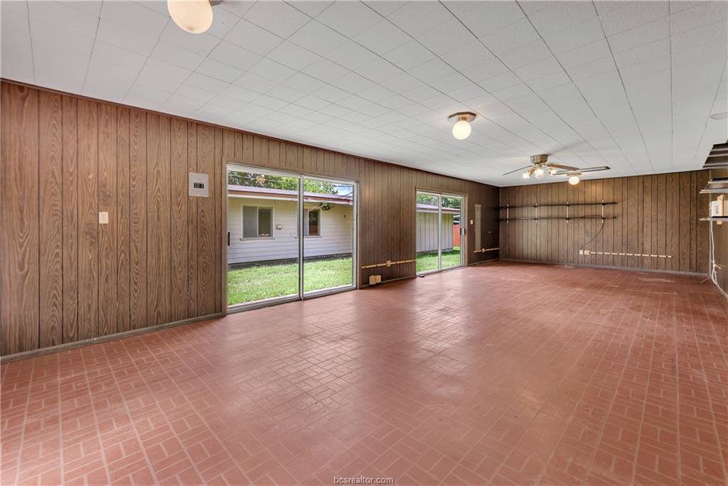 407 Timber Street, College Station, TX 77840