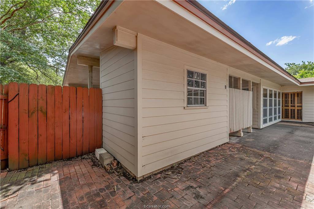 407 Timber Street, College Station, TX 77840