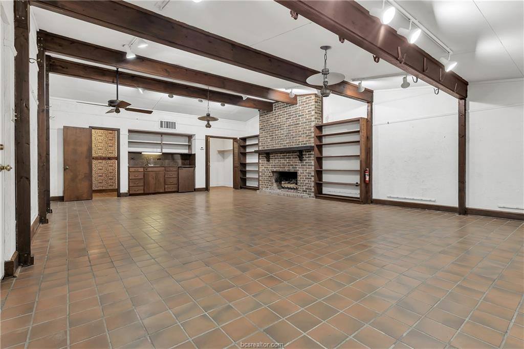 407 Timber Street, College Station, TX 77840