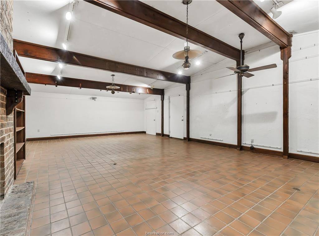 407 Timber Street, College Station, TX 77840