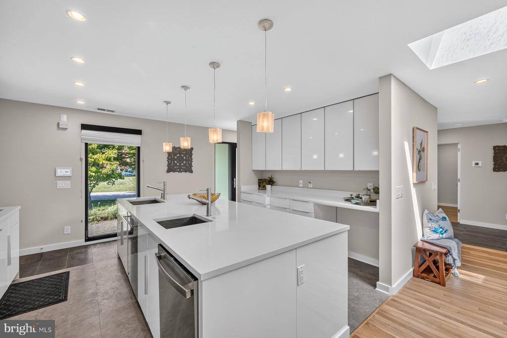 11733 Devilwood Drive, Potomac, MD 20854