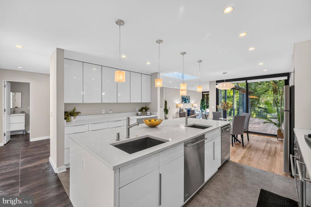11733 Devilwood Drive, Potomac, MD 20854