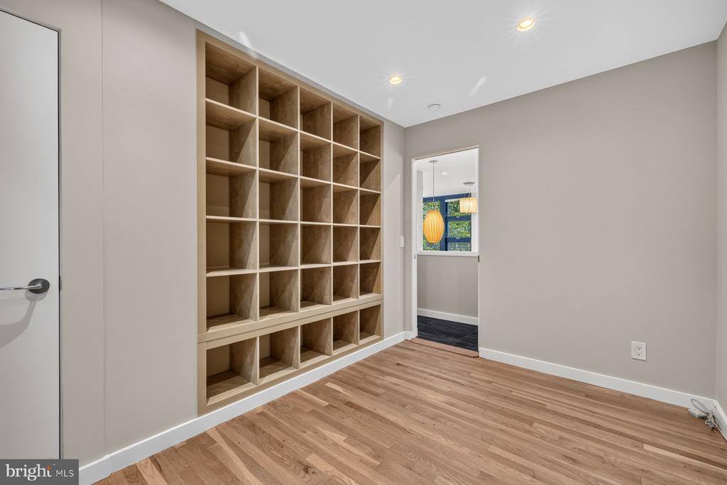 11733 Devilwood Drive, Potomac, MD 20854