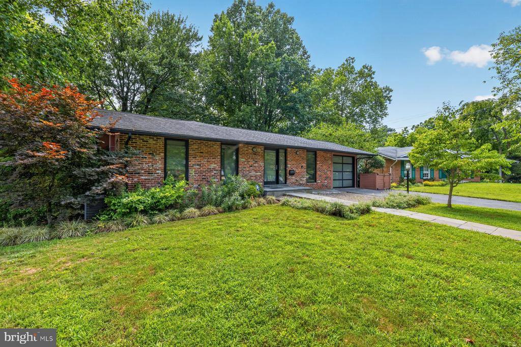 11733 Devilwood Drive, Potomac, MD 20854