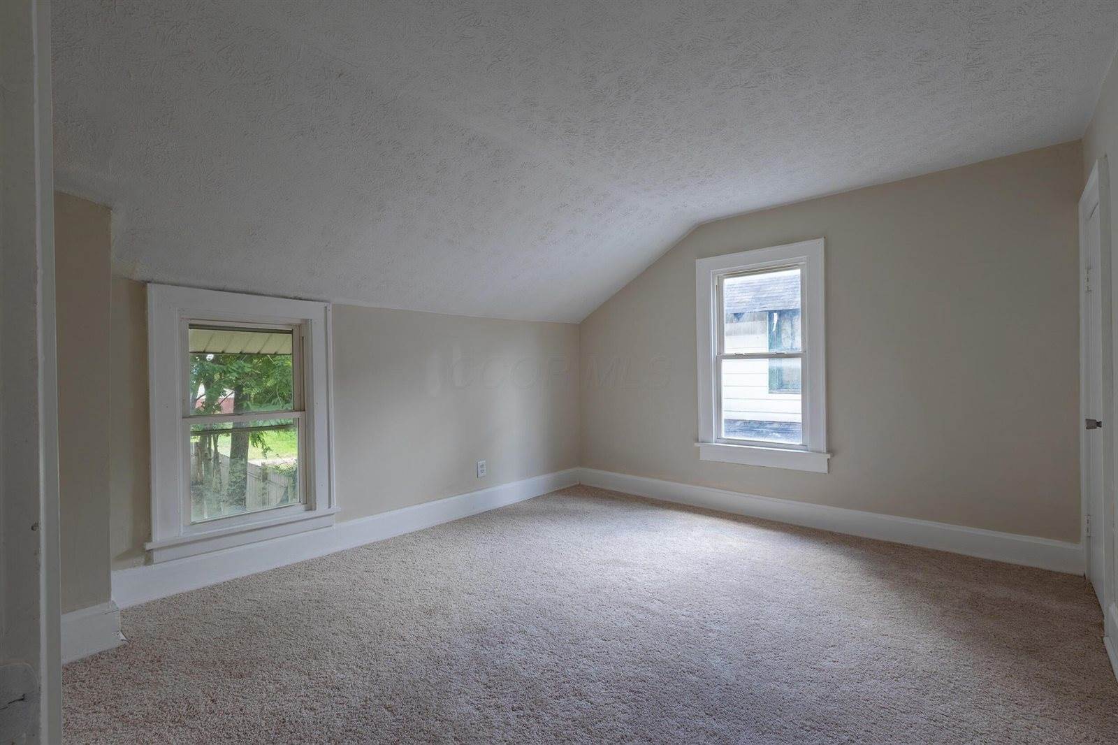 1574 Isabel Avenue, Columbus, OH 43211
