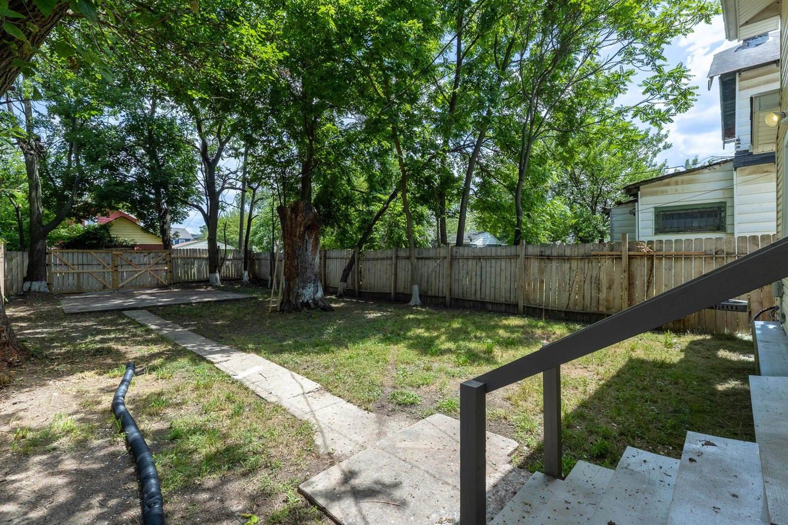 1574 Isabel Avenue, Columbus, OH 43211