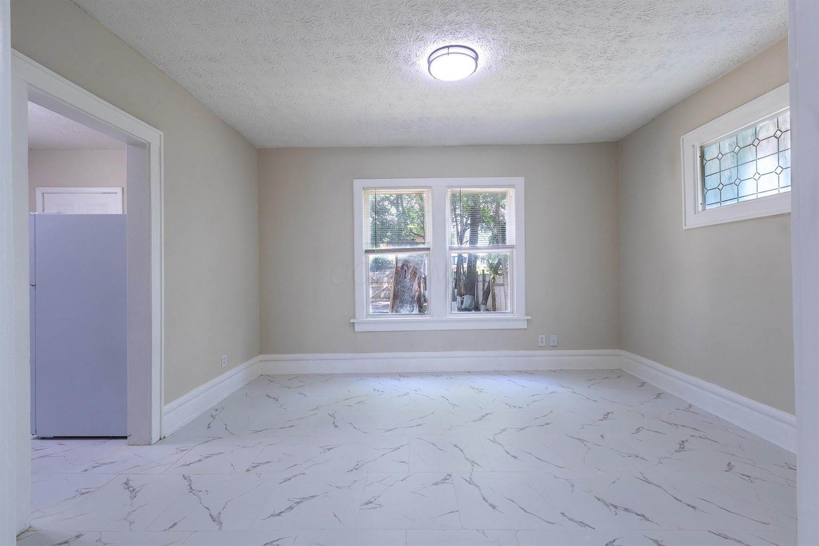 1574 Isabel Avenue, Columbus, OH 43211