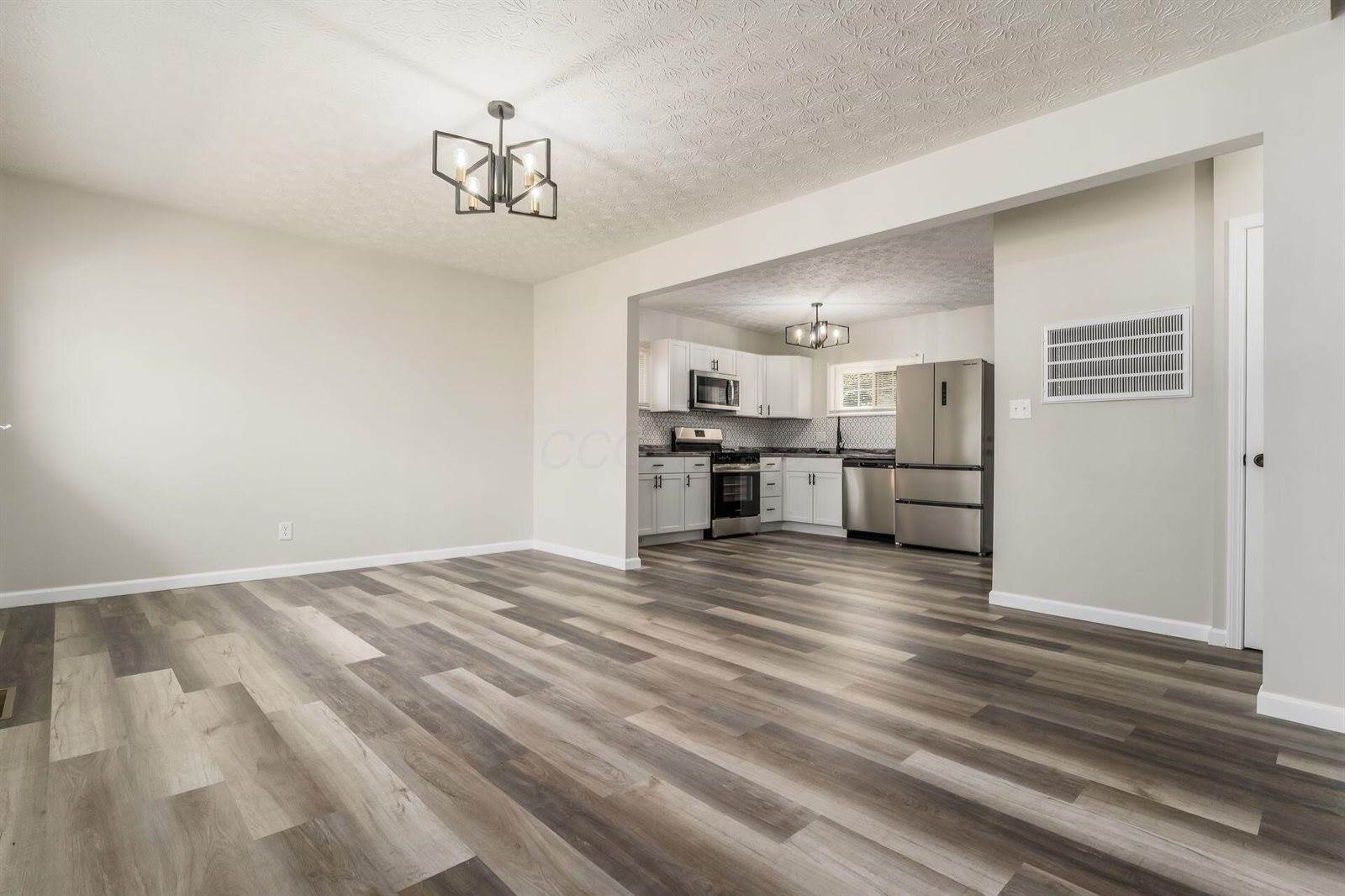 4167 Powell Avenue, Whitehall, OH 43213