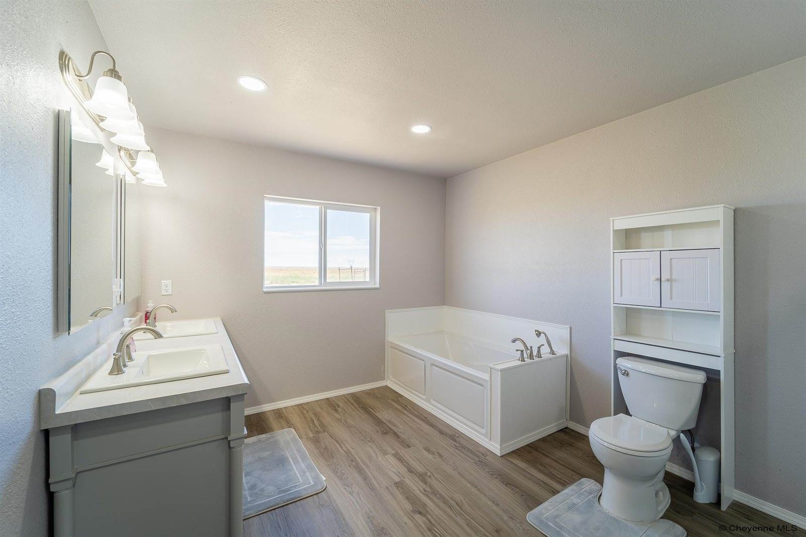 13320 East Four Mile Rd, Cheyenne, WY 82009