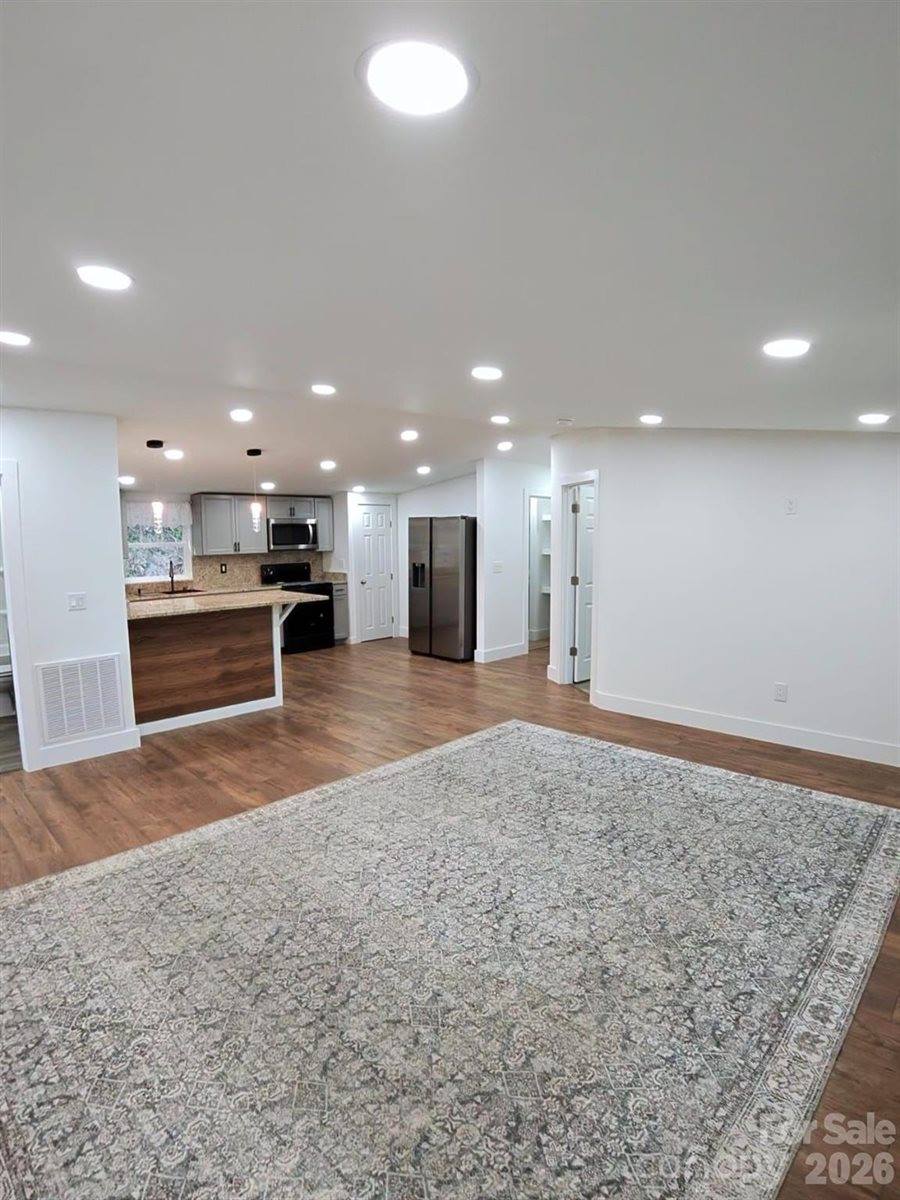 64 P J Drive, Waynesville, NC 28786