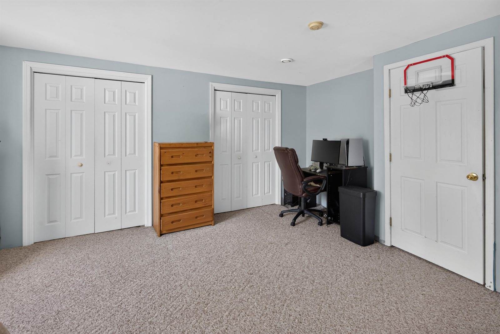 61 Sunny Hollow Place, Bangor, ME 04401