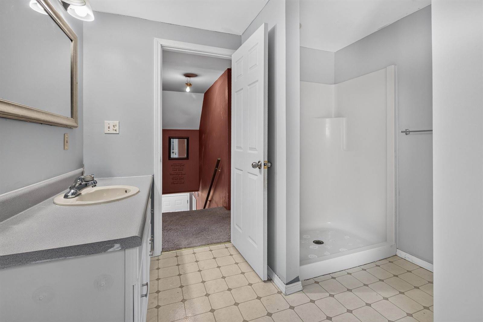 61 Sunny Hollow Place, Bangor, ME 04401