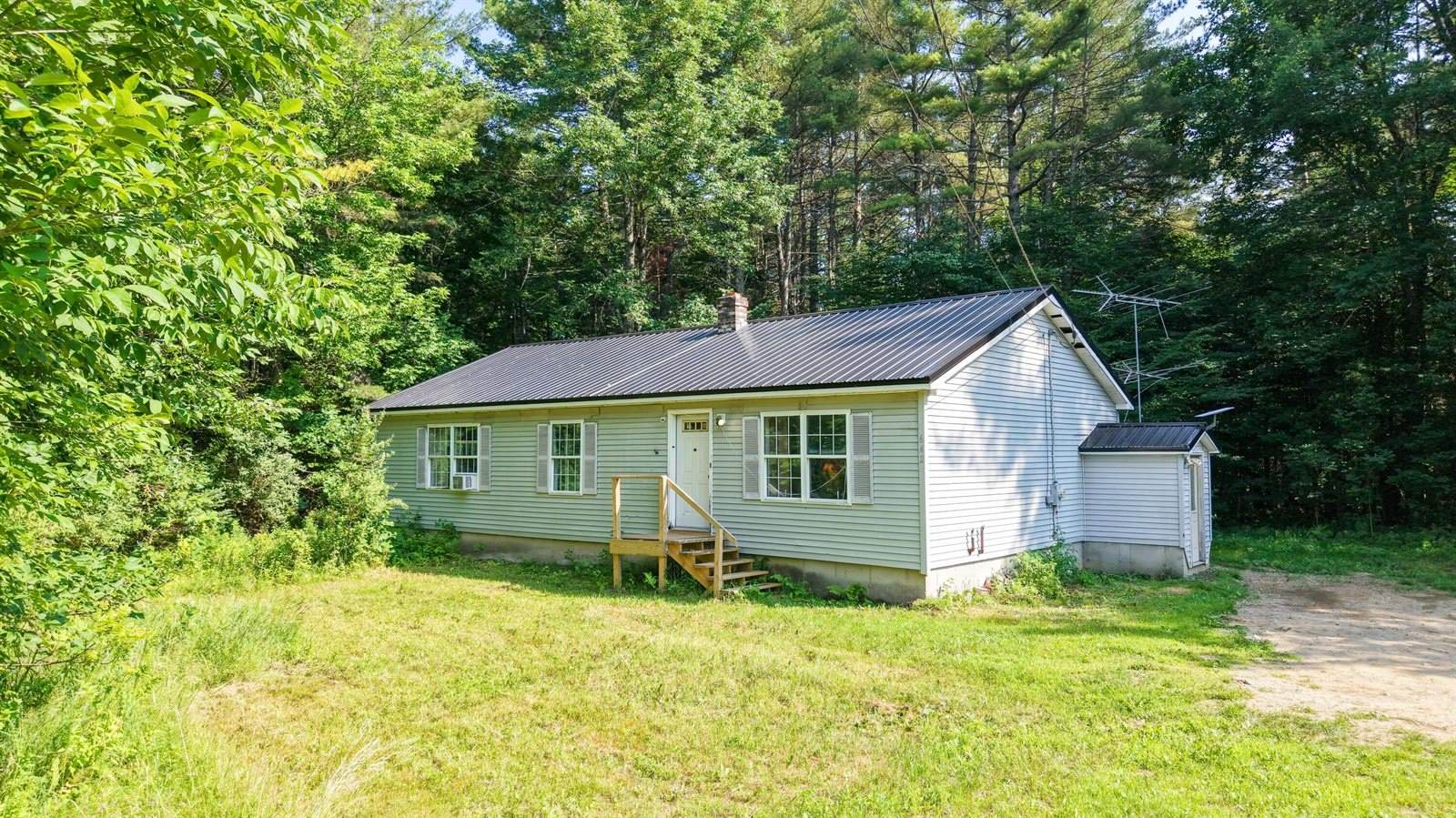 642 Stream Road, Winterport, ME 04496