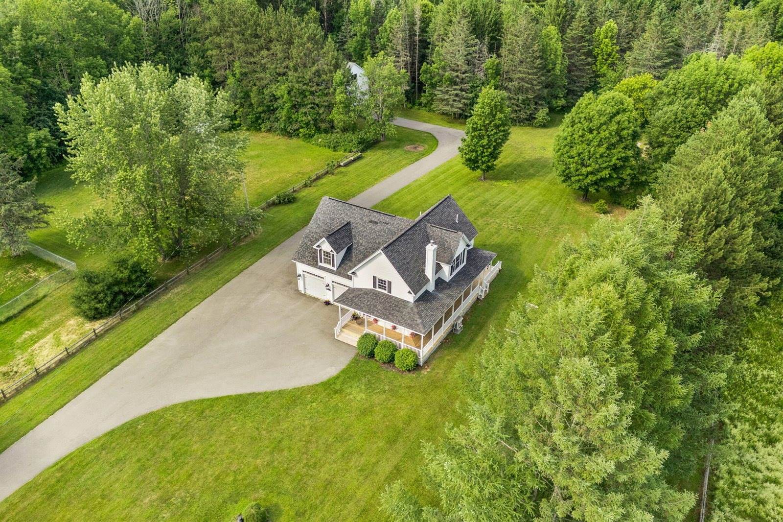517 Blackstream Road, Hermon, ME 04401