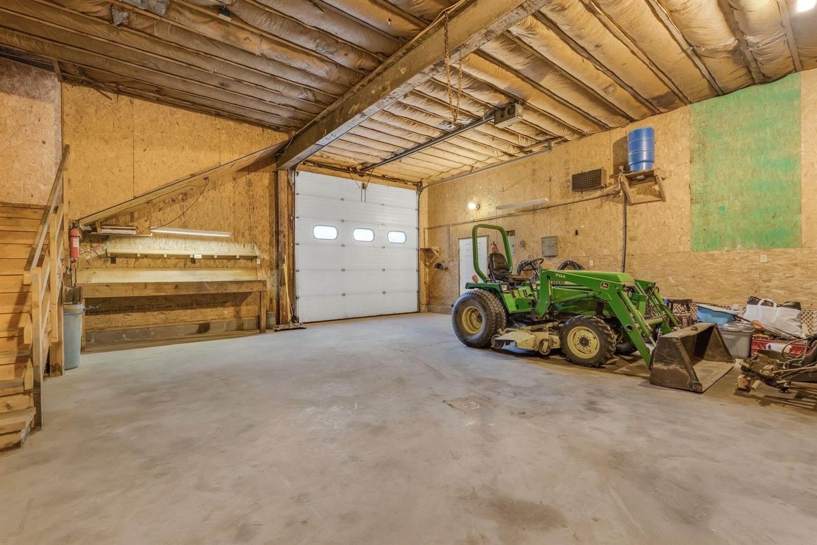 517 Blackstream Road, Hermon, ME 04401