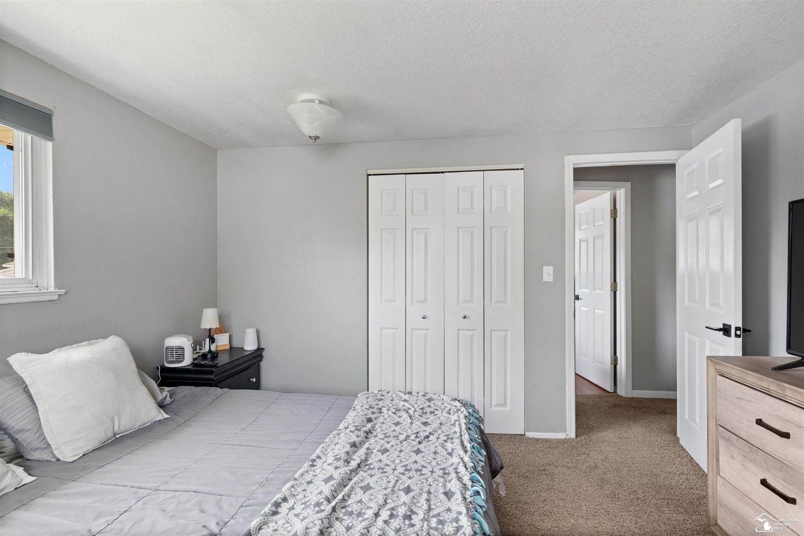 7268 Brookside Drive, Lambertville, MI 48144