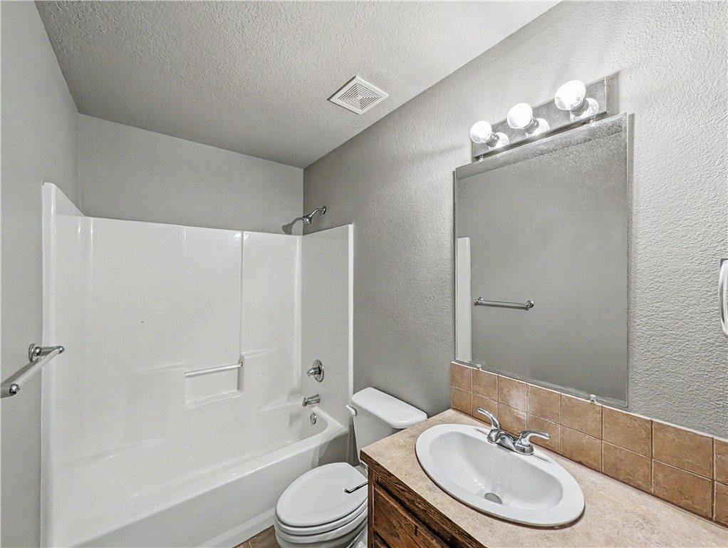 703 West Garland Street, Siloam Springs, AR 72761