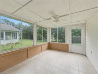 771 South Parkcrest Drive, Freeport, IL 61032