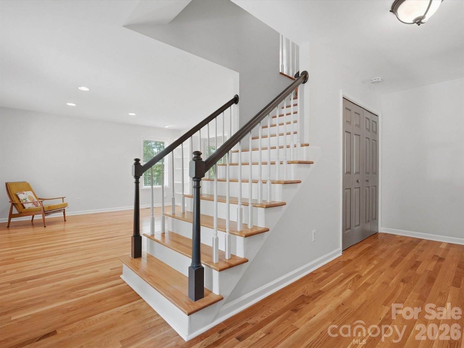 419 Whitefriars Lane, Matthews, NC 28105