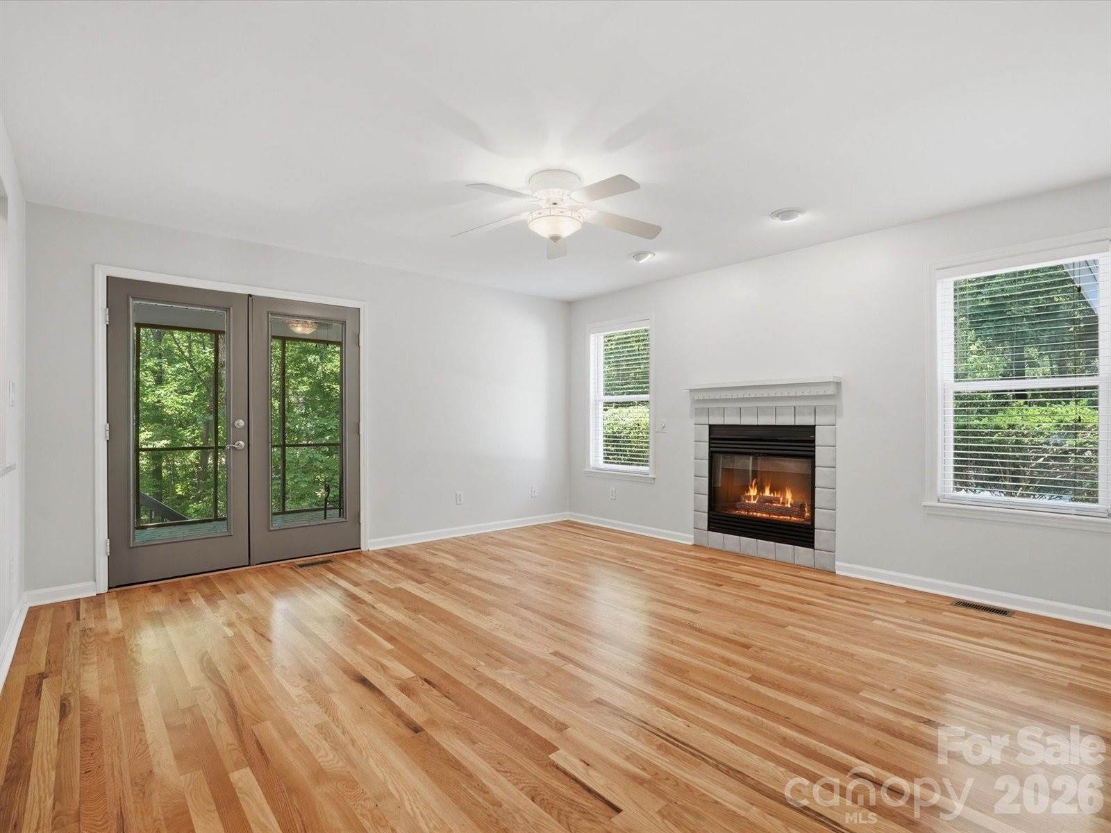 419 Whitefriars Lane, Matthews, NC 28105