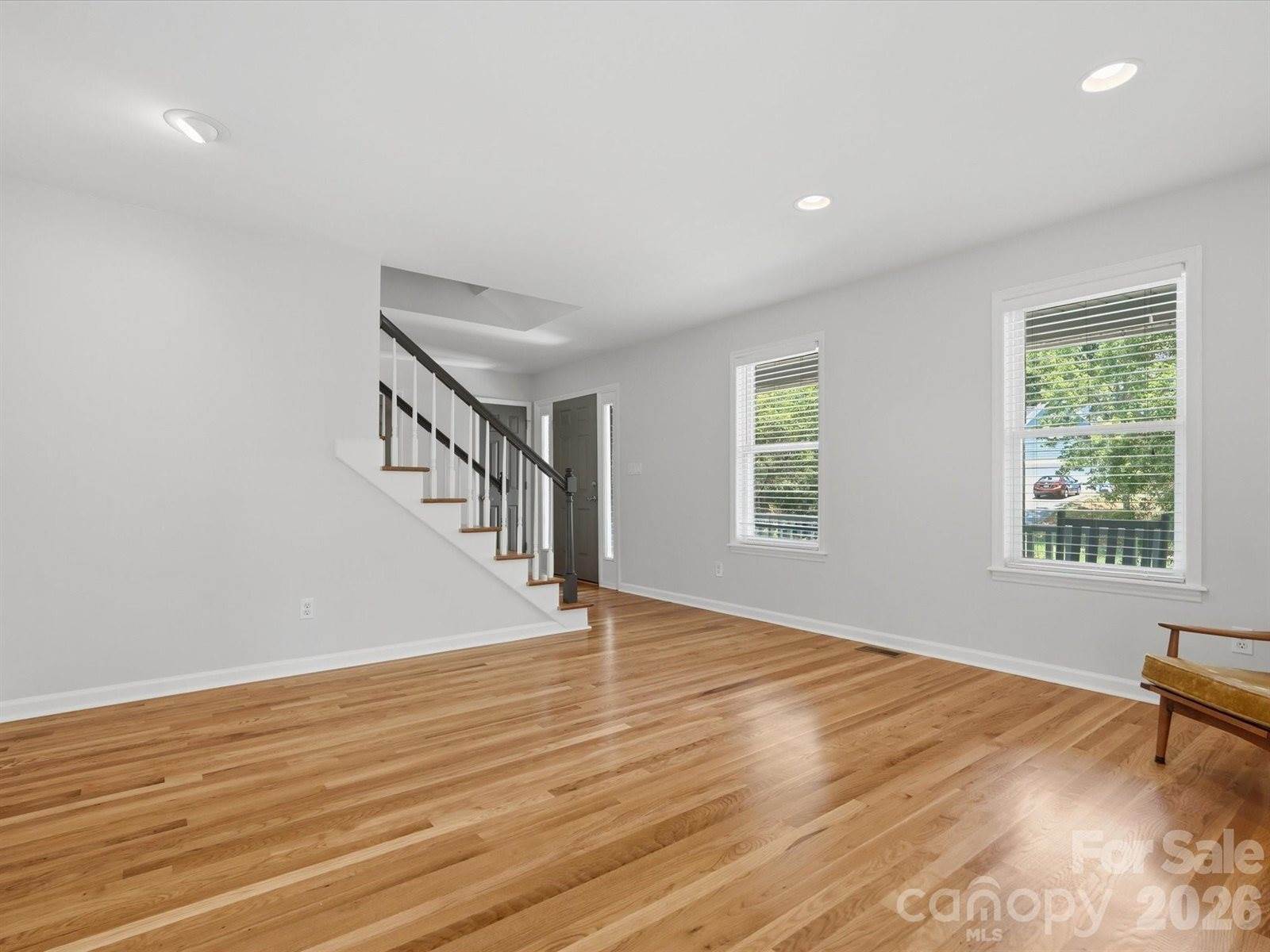 419 Whitefriars Lane, Matthews, NC 28105