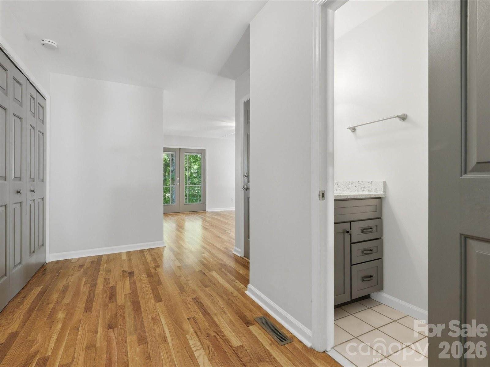 419 Whitefriars Lane, Matthews, NC 28105