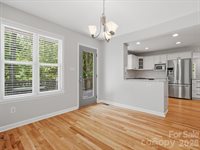 419 Whitefriars Lane, Matthews, NC 28105