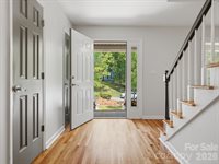 419 Whitefriars Lane, Matthews, NC 28105